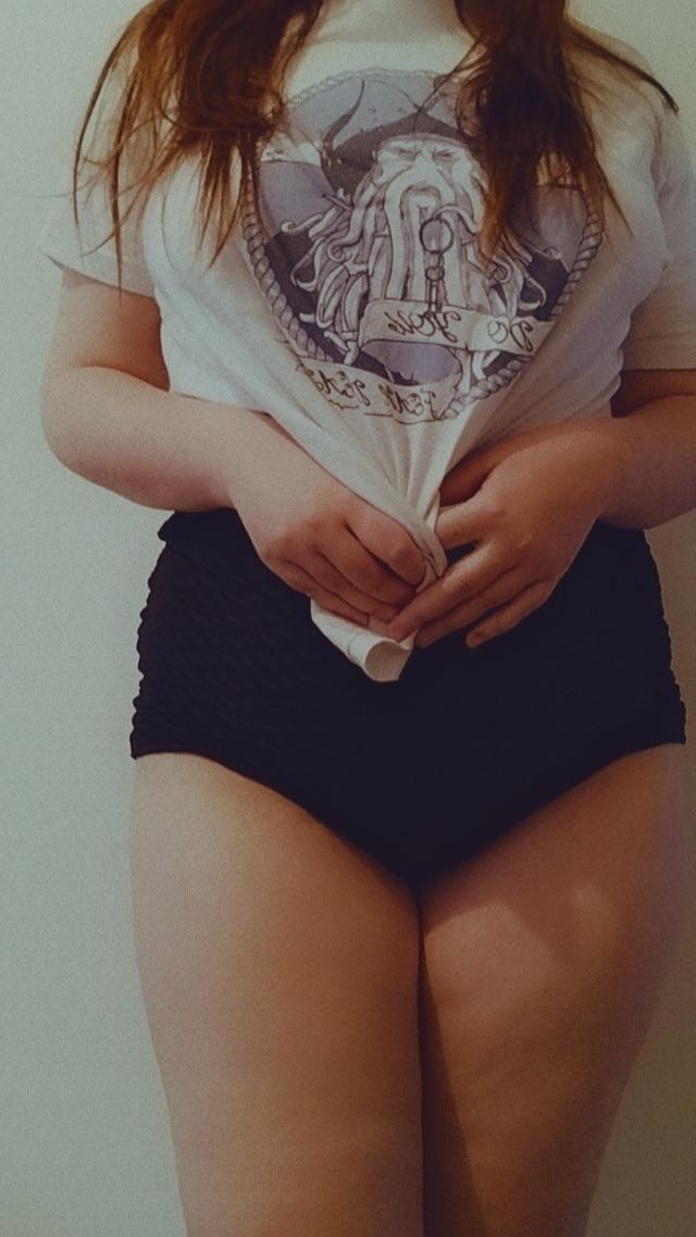 Curvygirl1's media