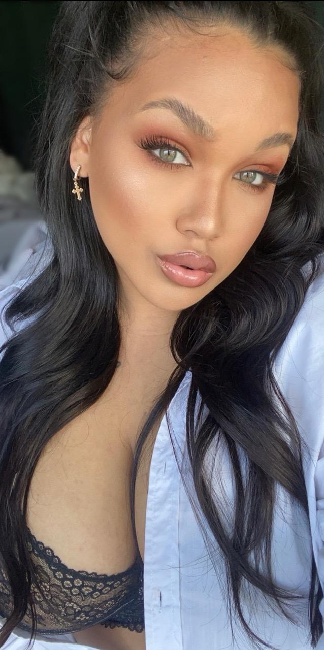 Curvylatingirl's media