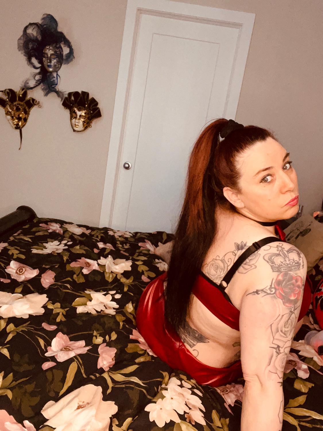Curvymilf_rosaly's media