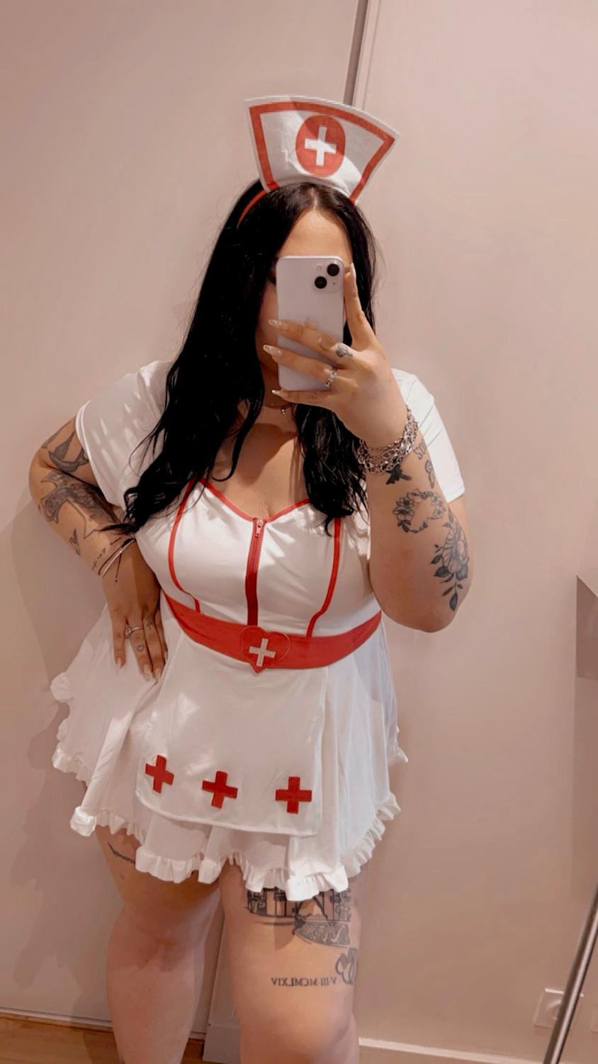 Curvytatts's media