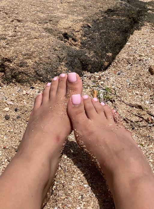 Cutelittlefeet's media