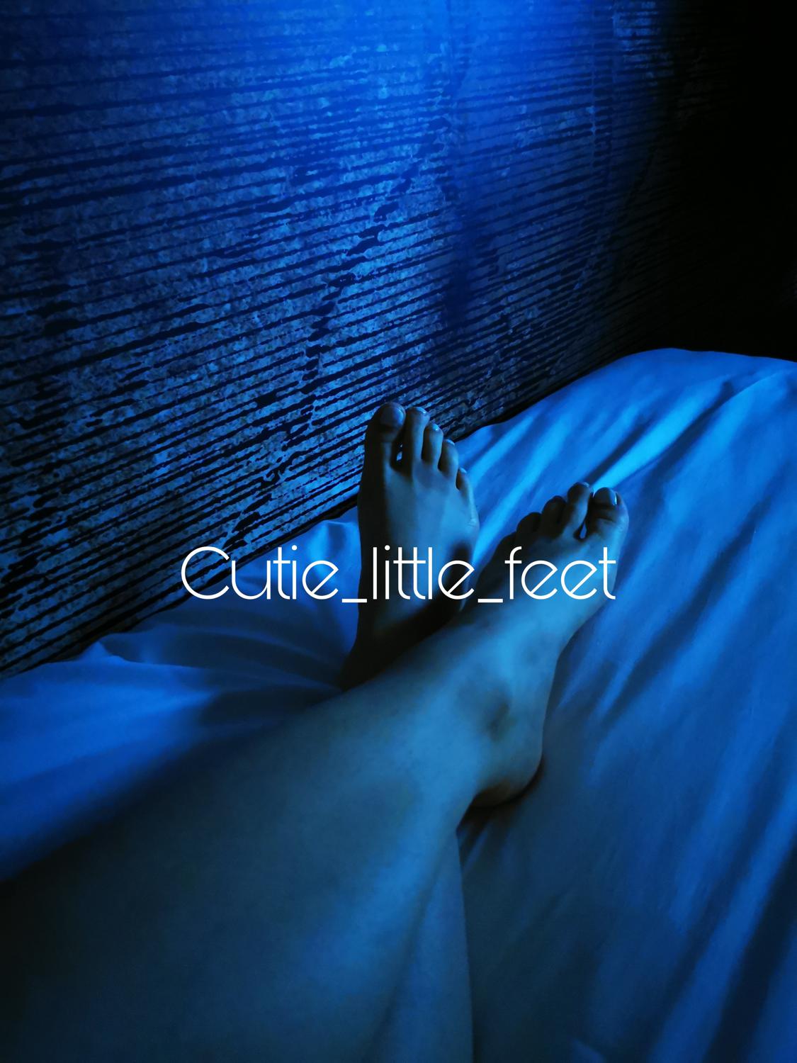 Cutie_little_feet's media