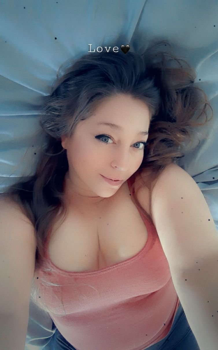 Cynthiapremium's media
