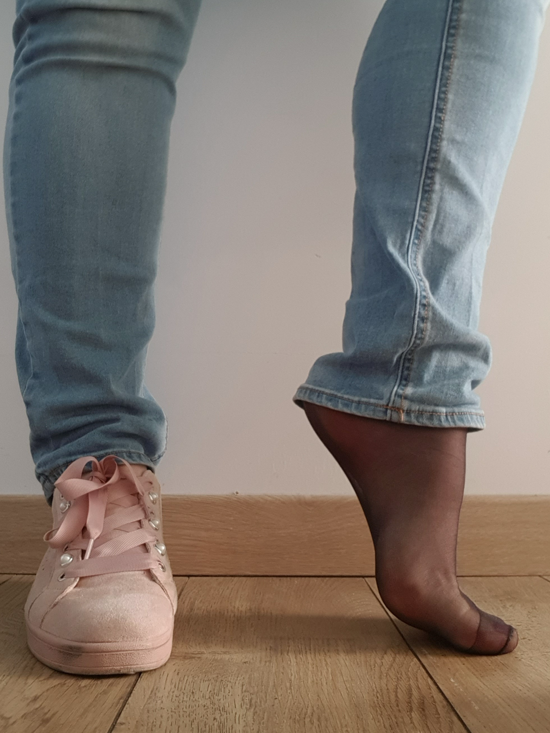 Dahlia_feetgirl's media