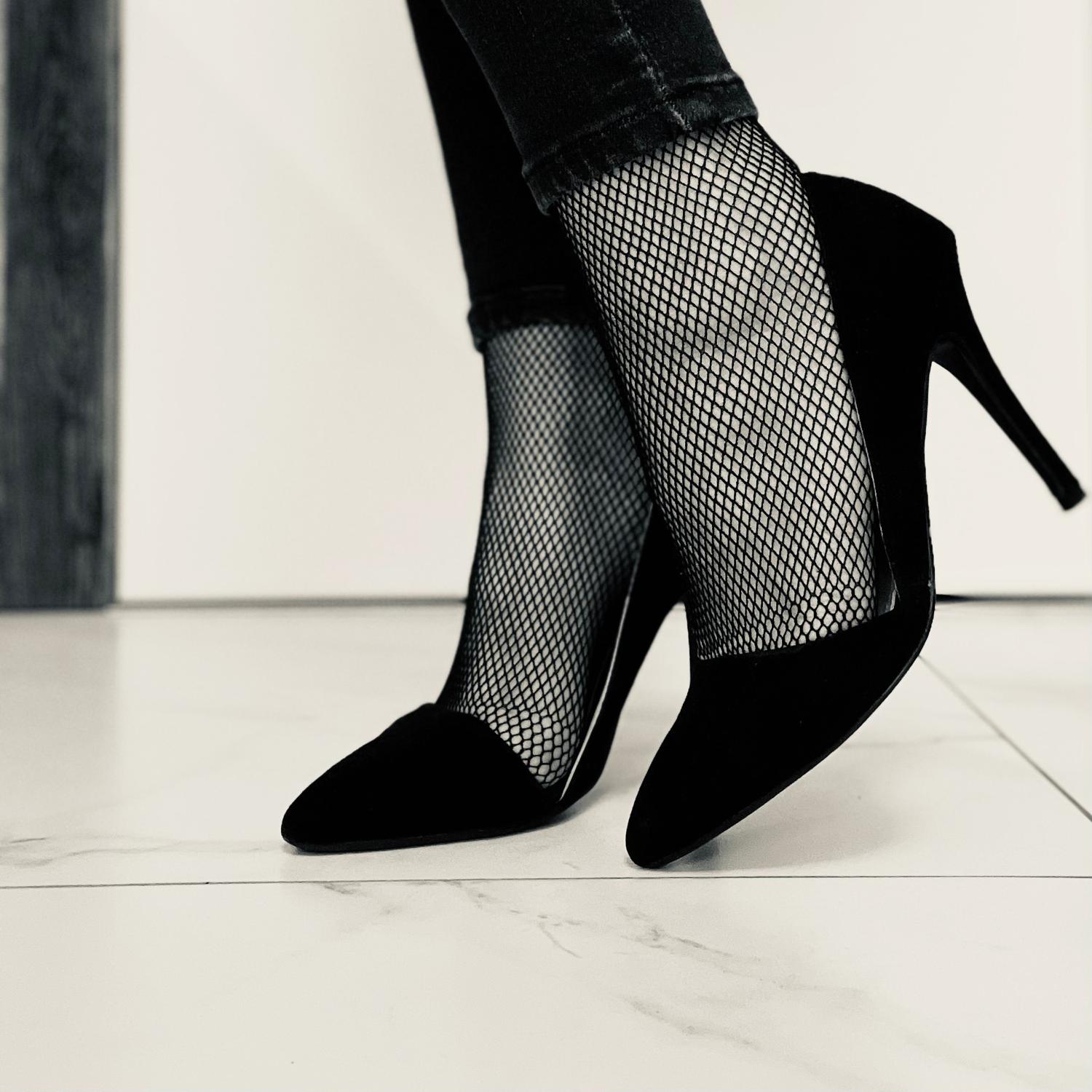 Daintyfootgoddess's media