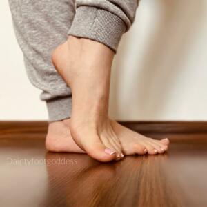 Daintyfootgoddess's media