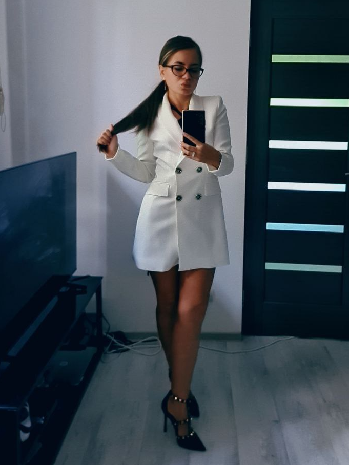 Dallina's media