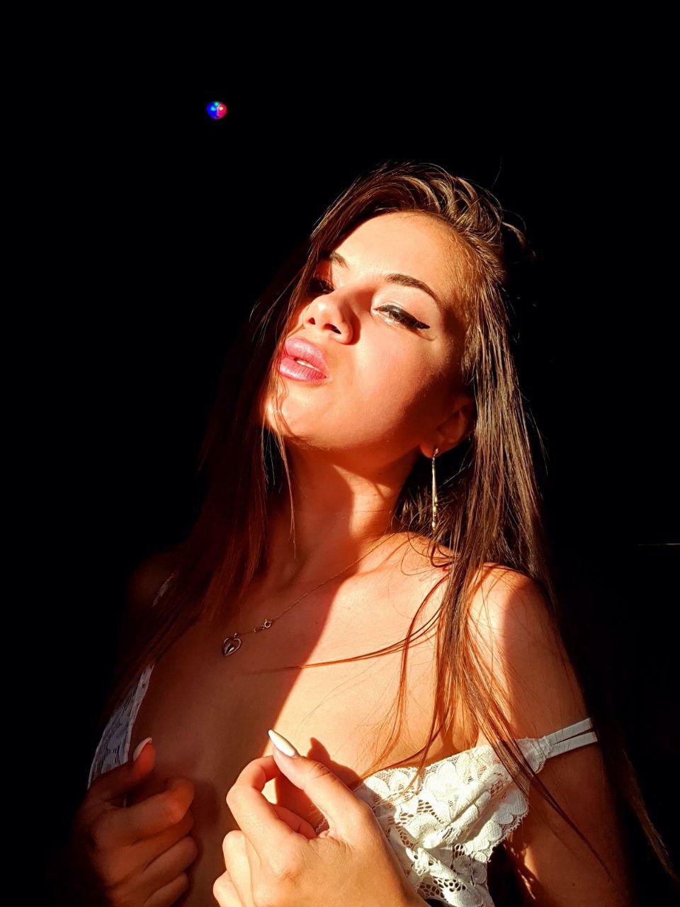 Dallina's media