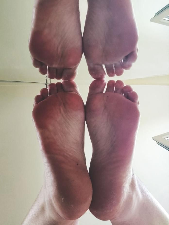 Danaefeet's media