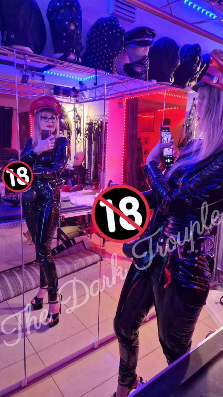Dark_trouple_bdsm's media