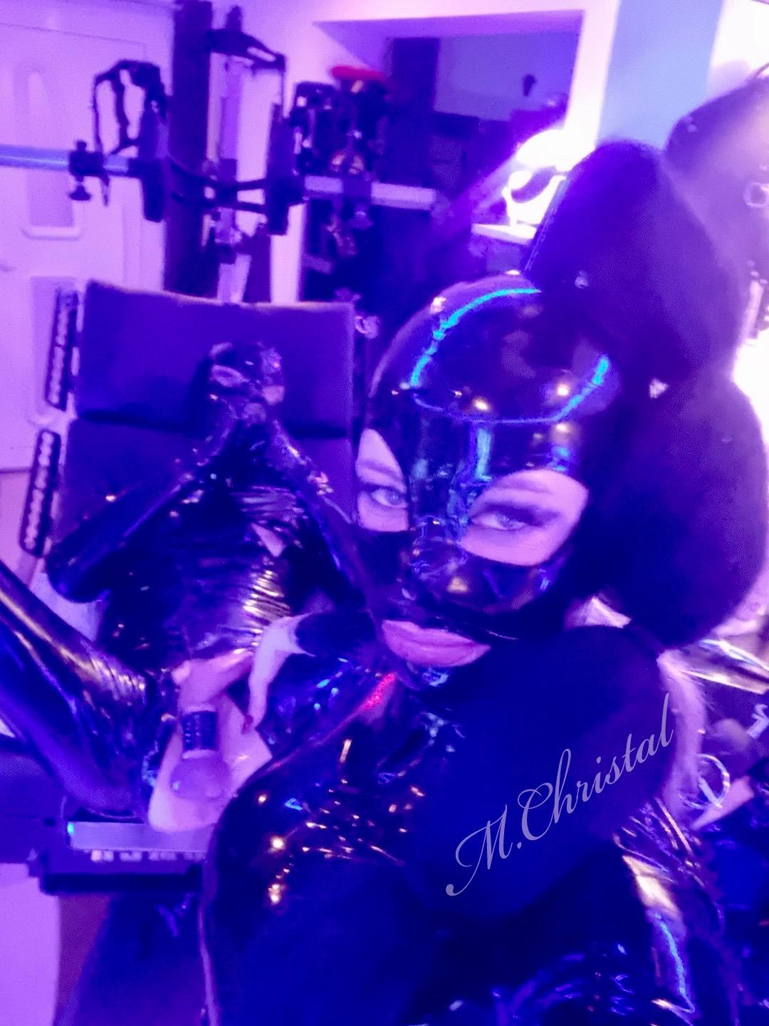 Dark_trouple_bdsm's media