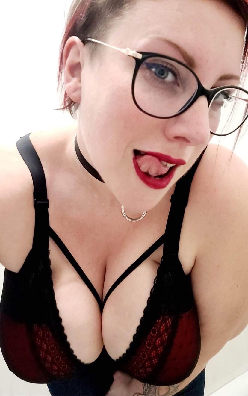 Darkmoonsubmiss's media