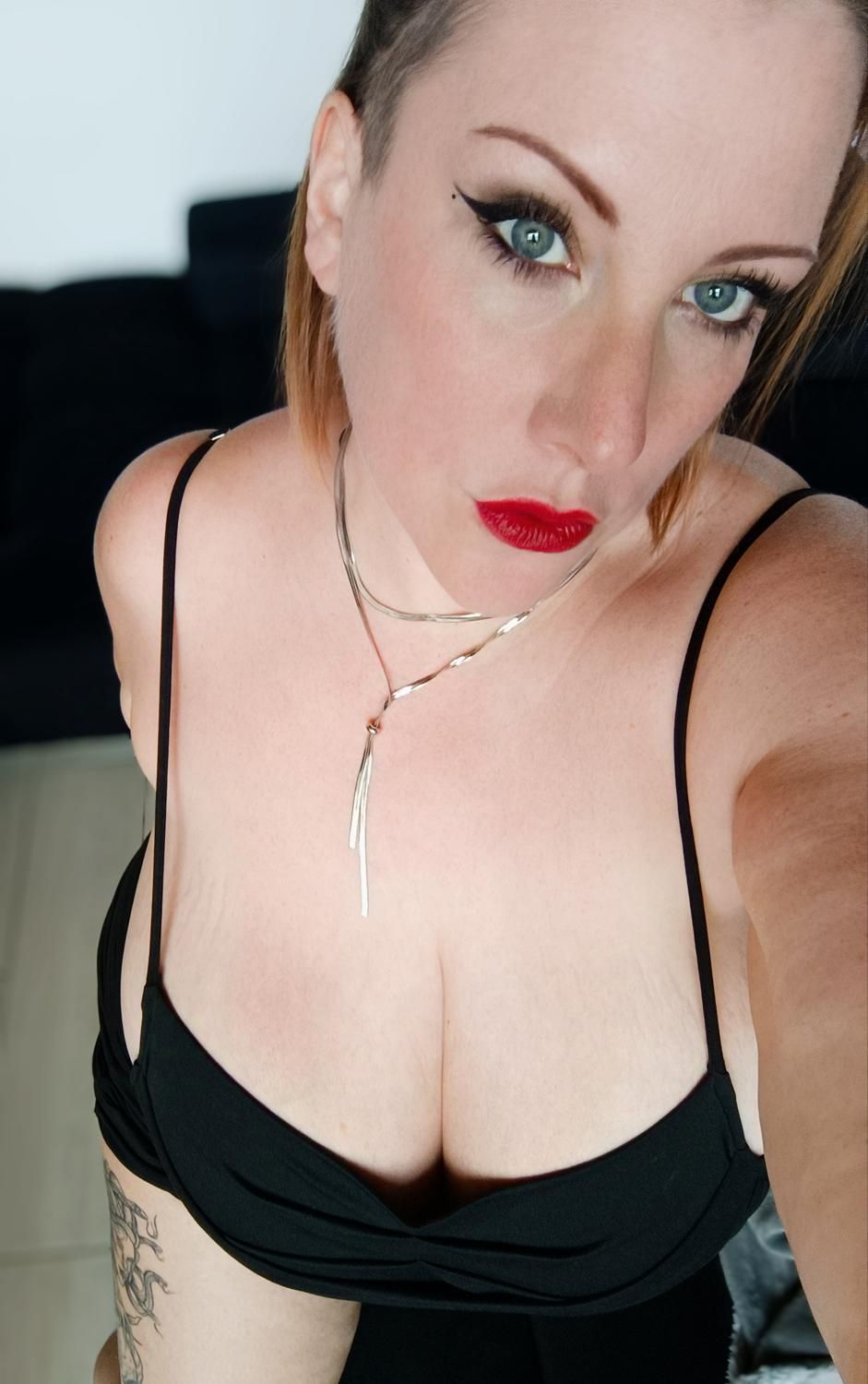 Darkmoonsubmiss's media