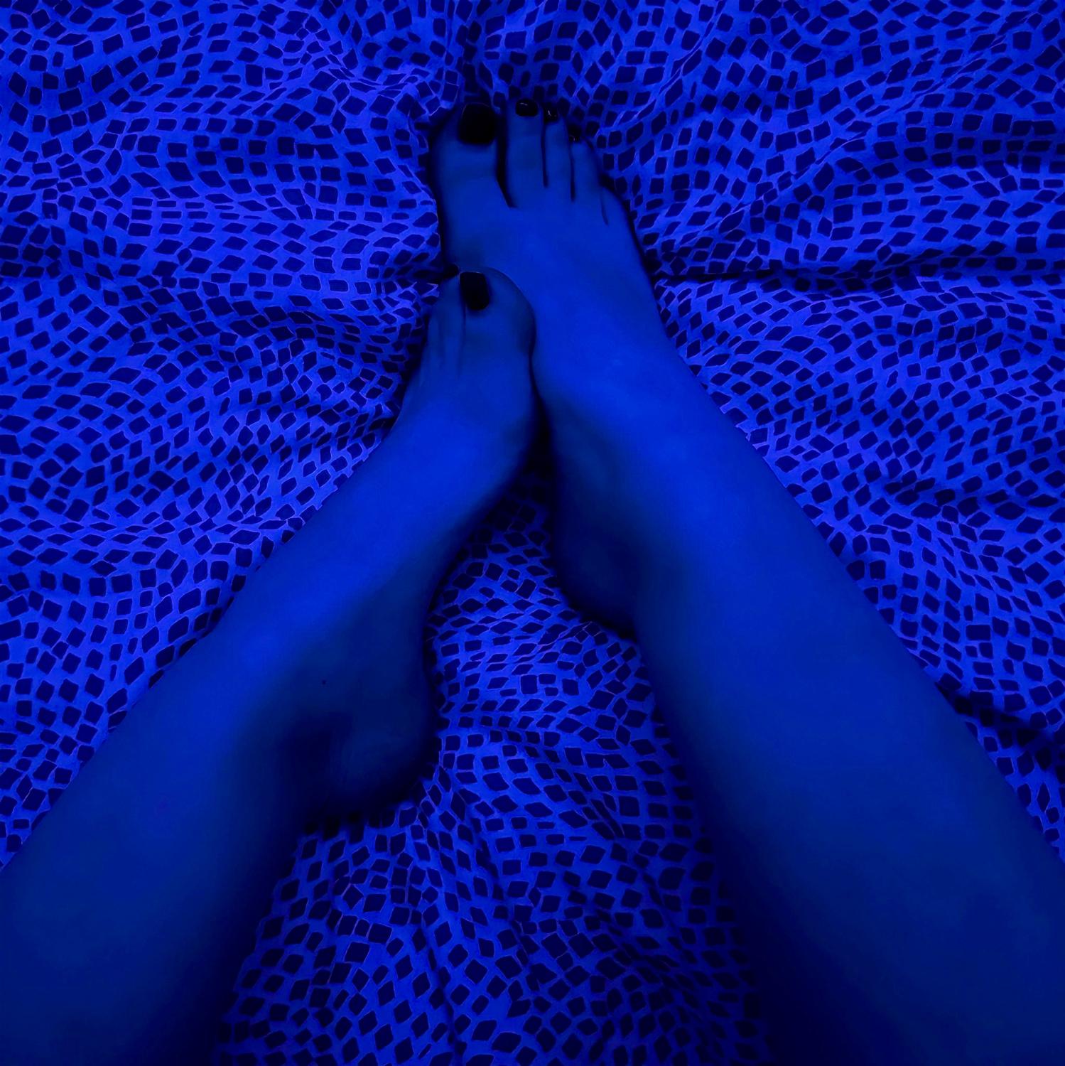 Datsmyfeet's media
