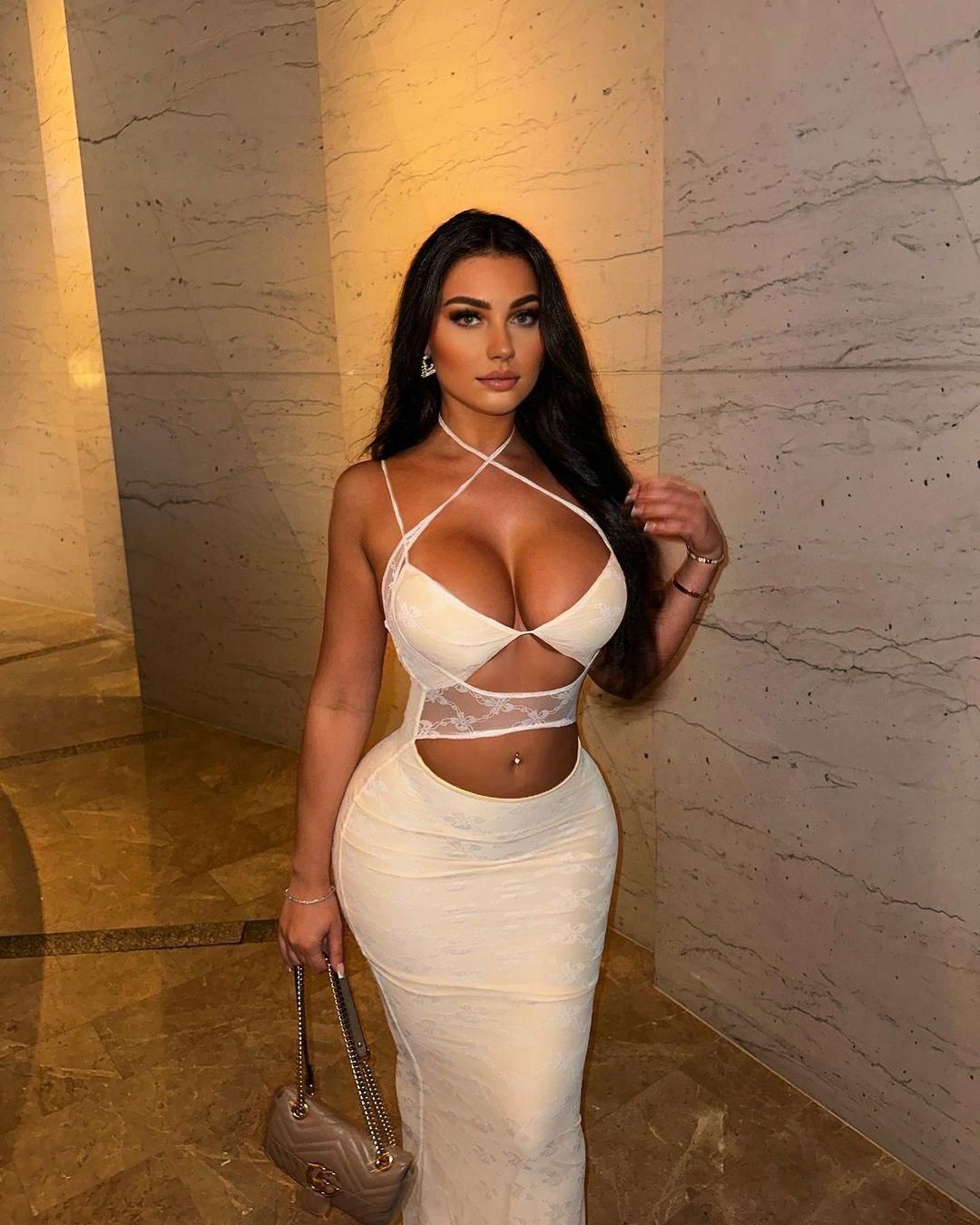 Dayanamalotti's media