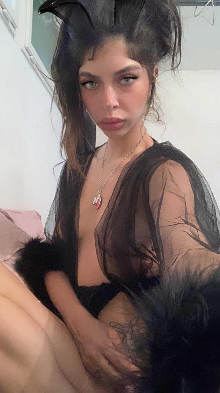 Deessebambie's media