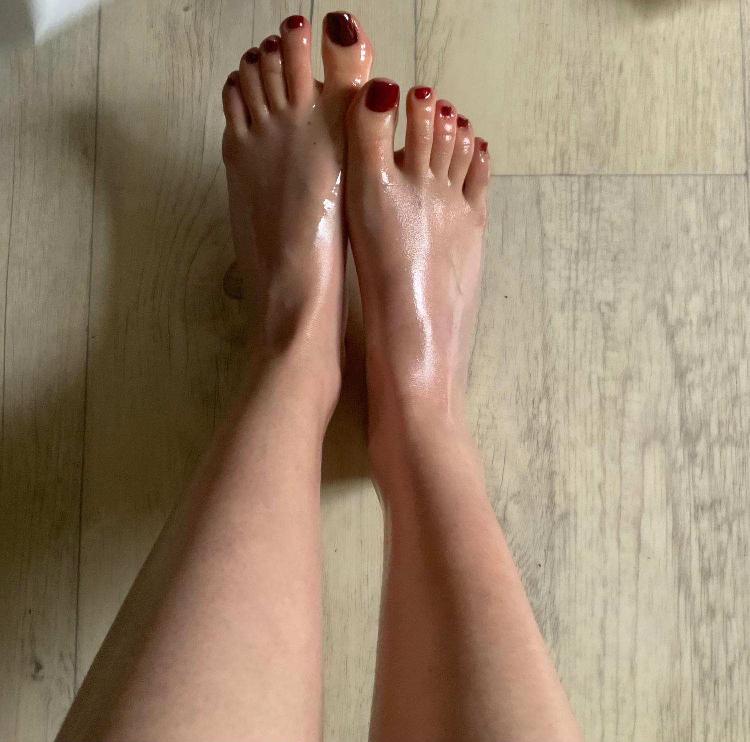 Delicate_feet's media