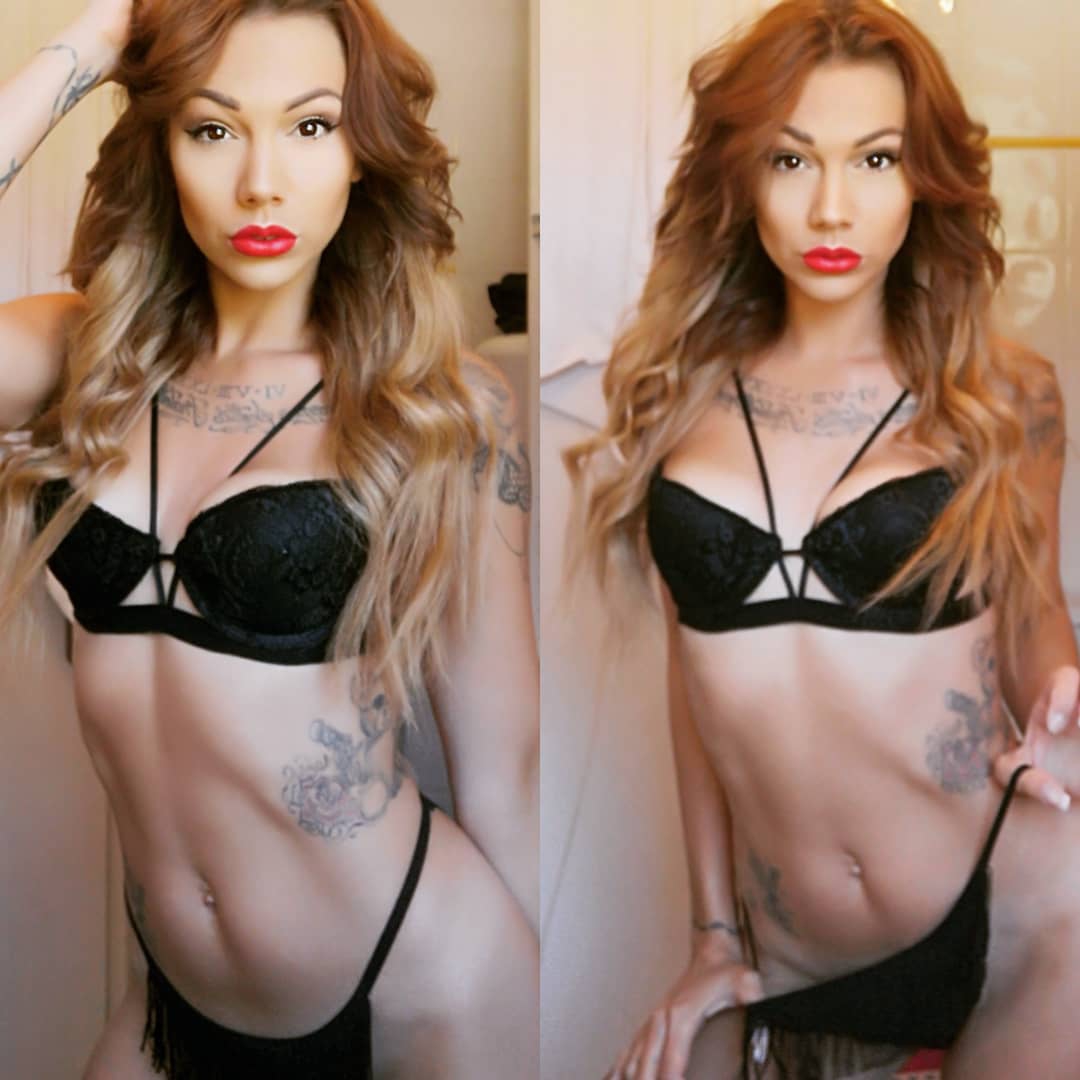 Deshabillemoi's media