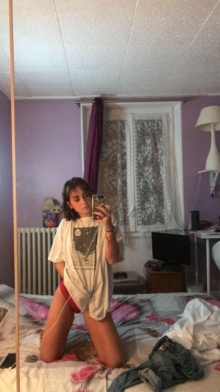 Diablotineee's media