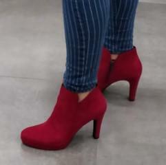Dianapictnfeet's media