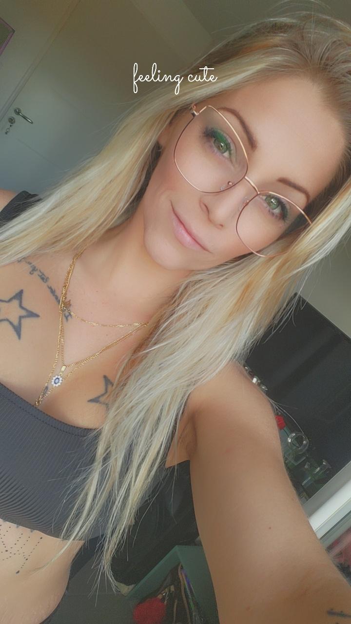Divinekreine's media