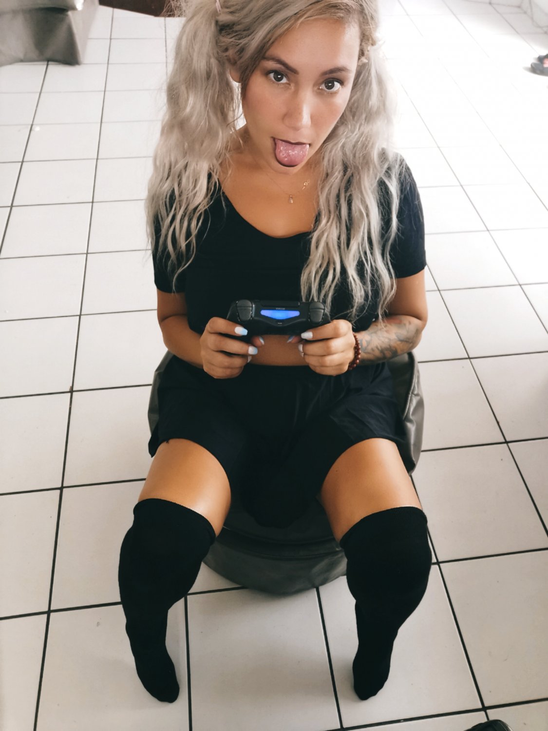 Djinniya's media