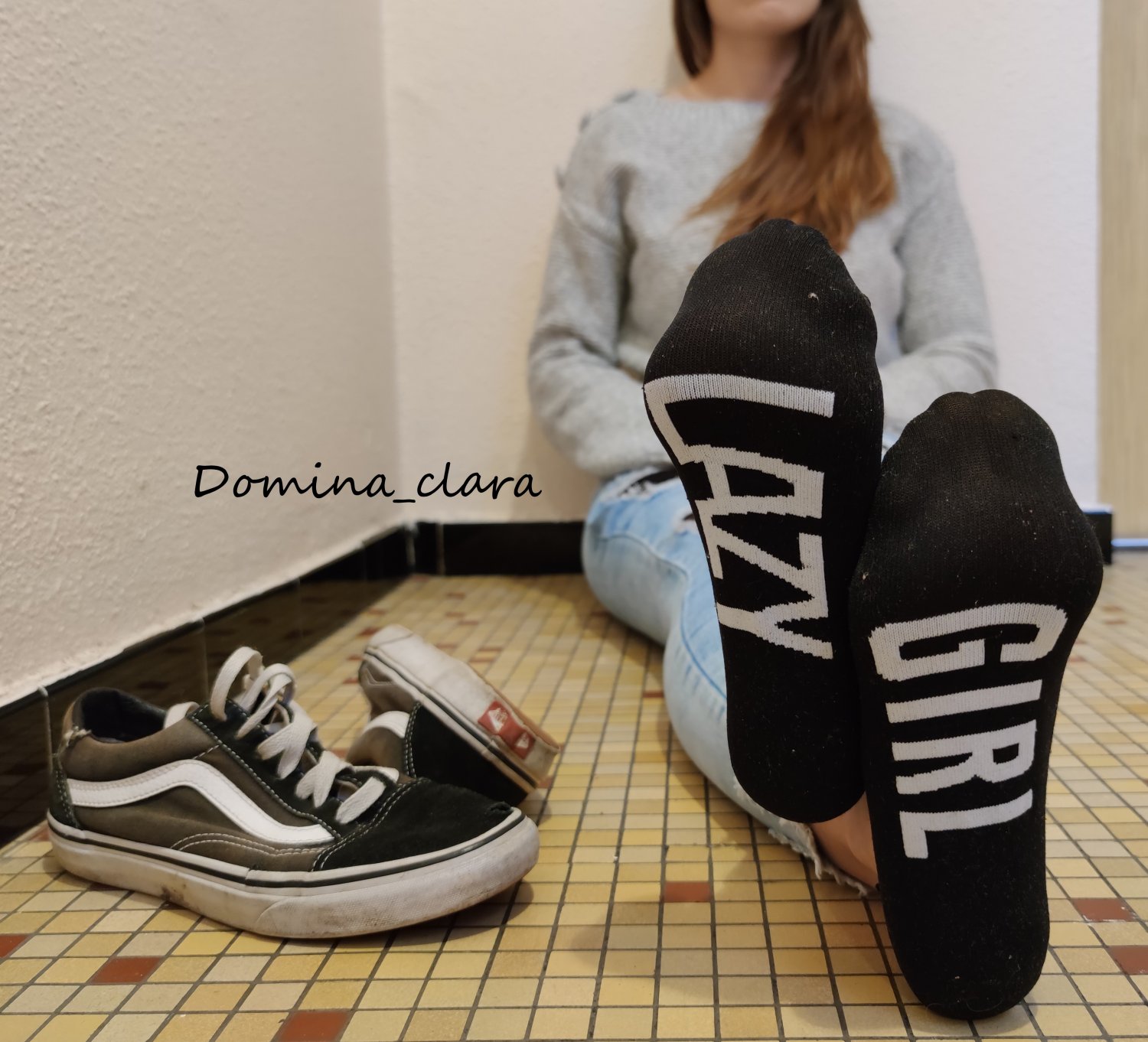 Domina_clara's media
