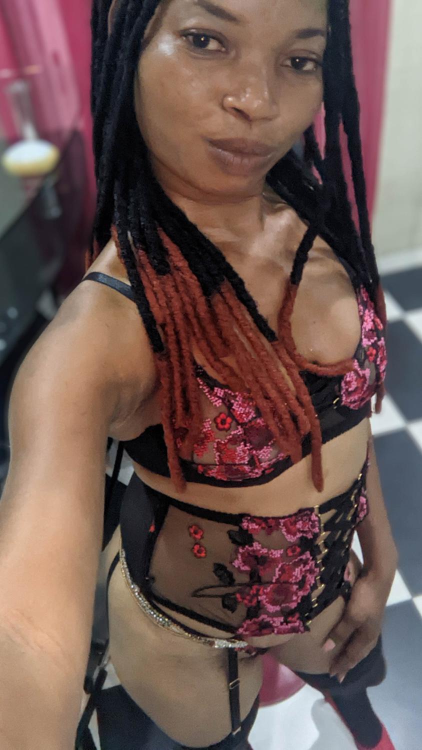 Ebonybaby's media