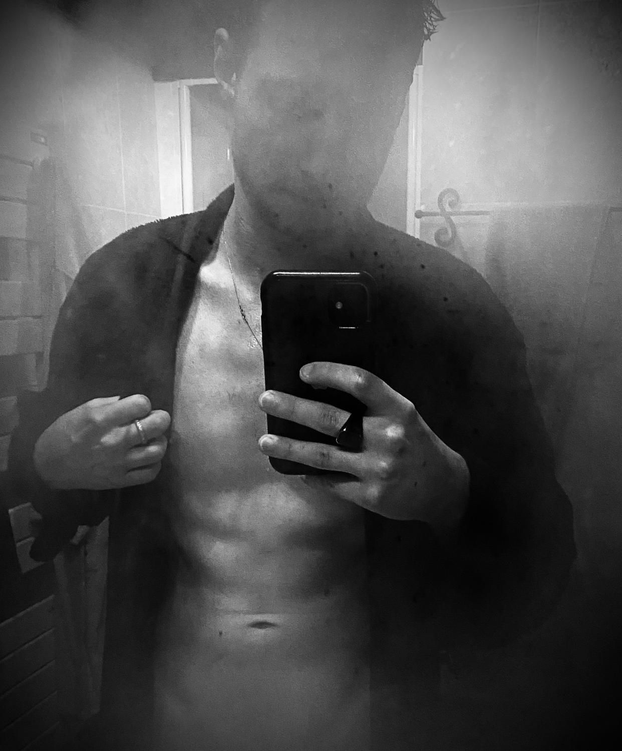 Eey0rem's media