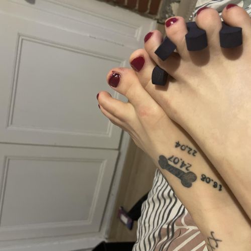 Elaura11's avatar