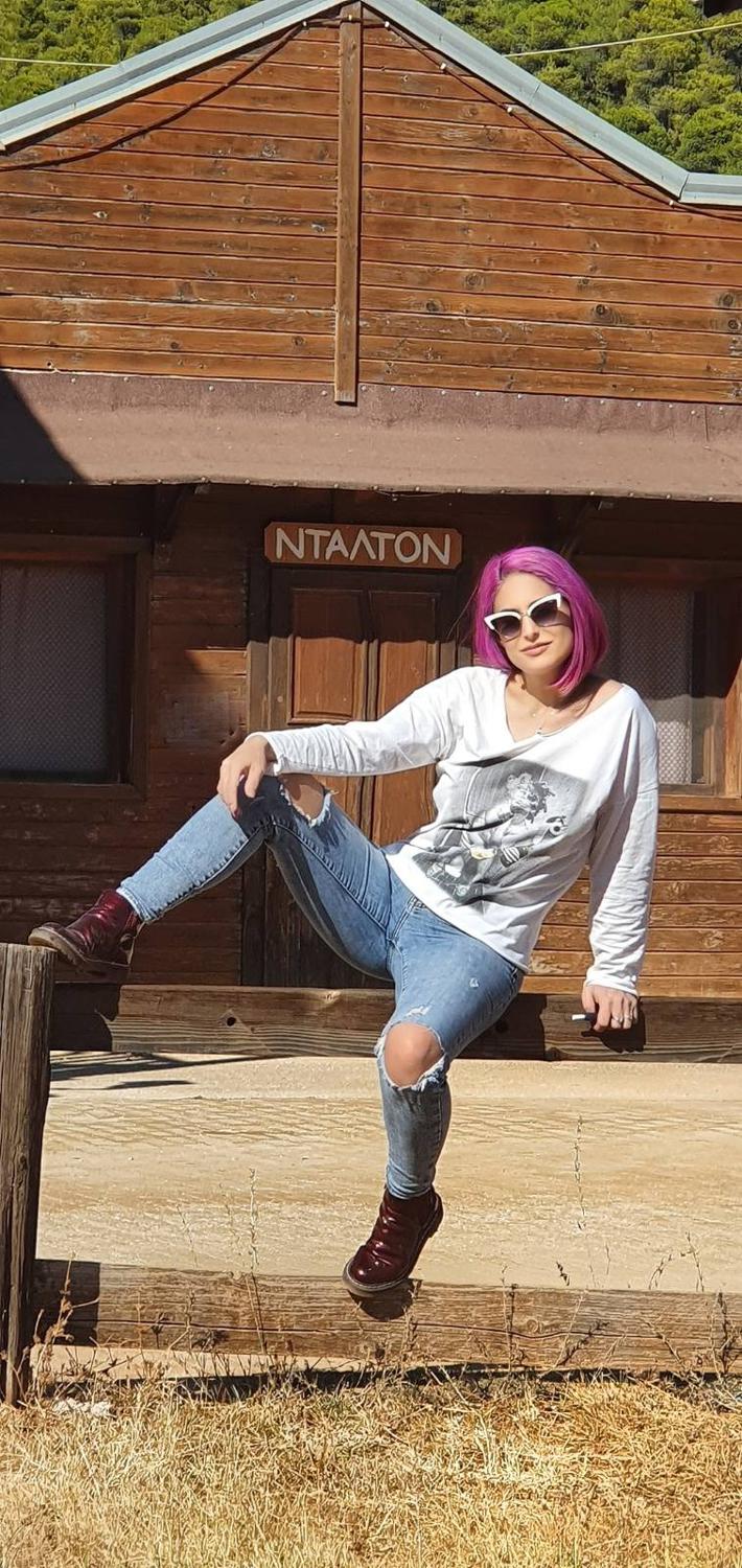 Elenaxatzi's media