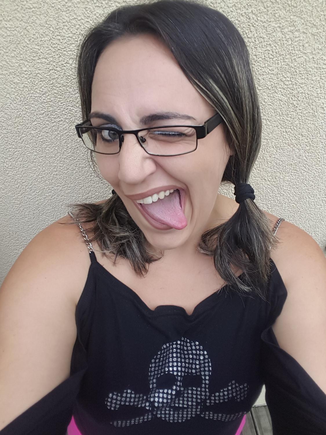 Elisacoquineoff's media