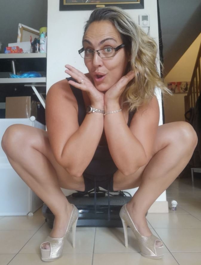 Elisacoquineoff's media