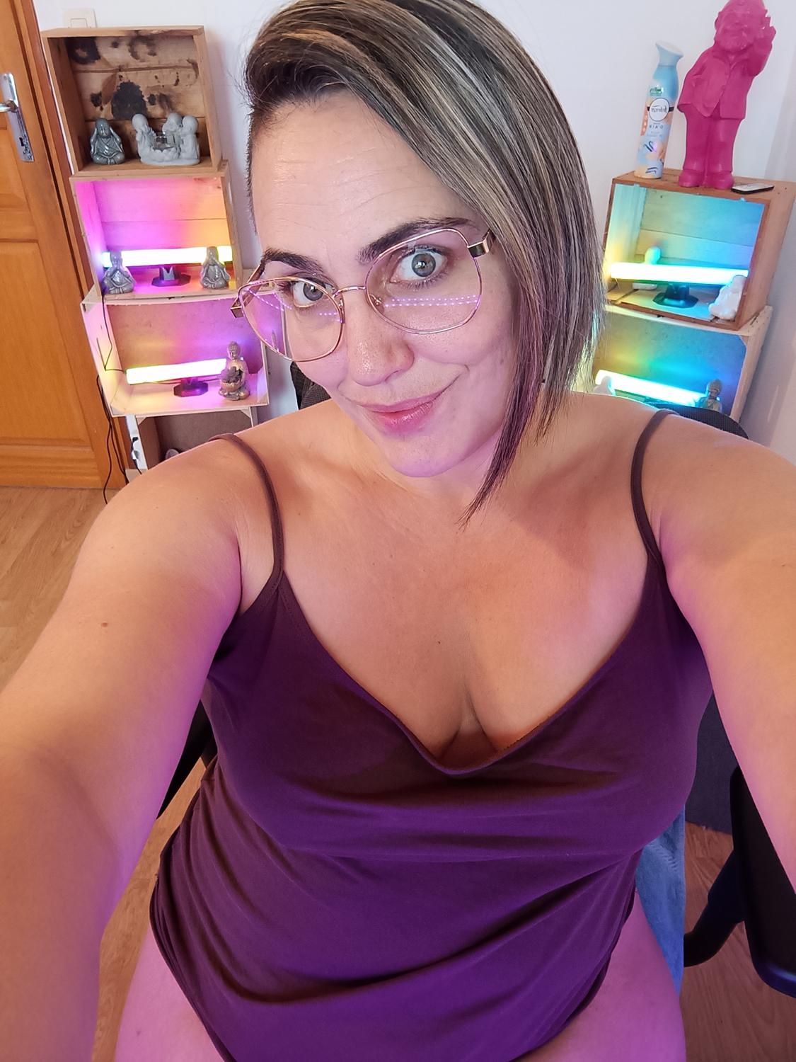 Elisacoquineoff's media