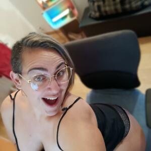 Elisacoquineoff's media