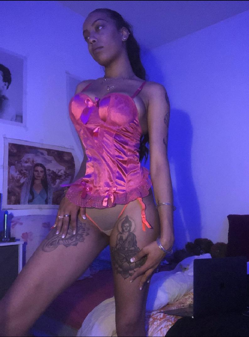 Elle_b's media