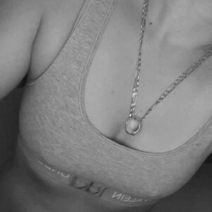 _elle_elle_'s media