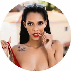 Ellybeyour's media