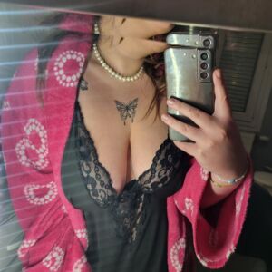 Em_lagoon's media