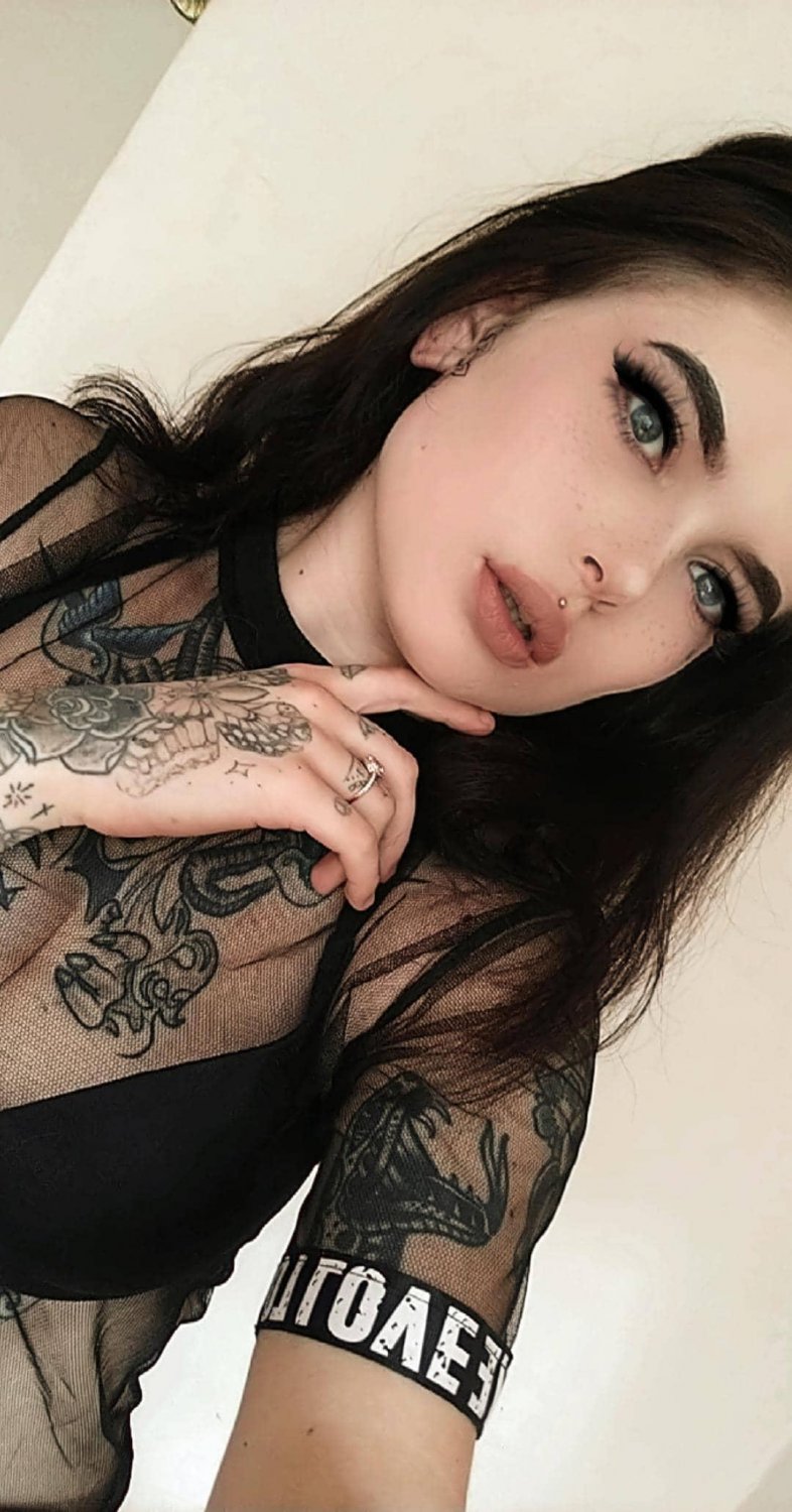 Emmadelamour's media