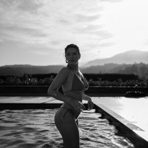 EmmaParis's media