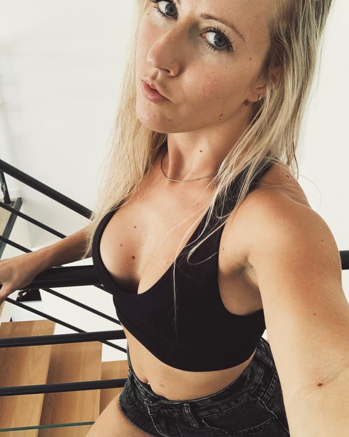 Emmy-2's media