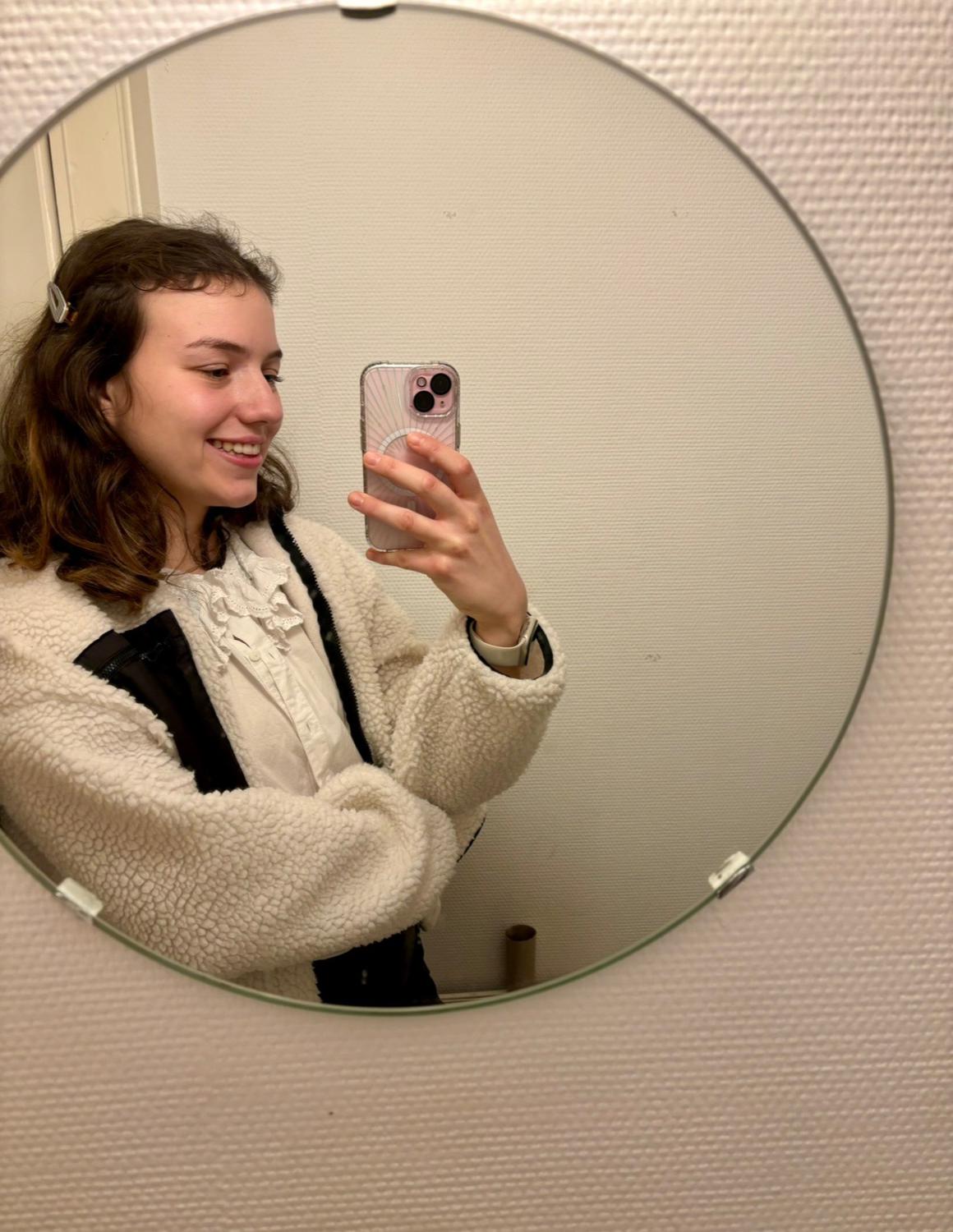 Emy25's media