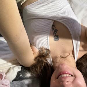 Emy25's media
