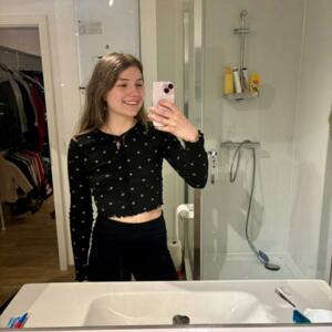 Emy25's media