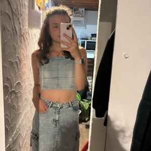 Emy25's media