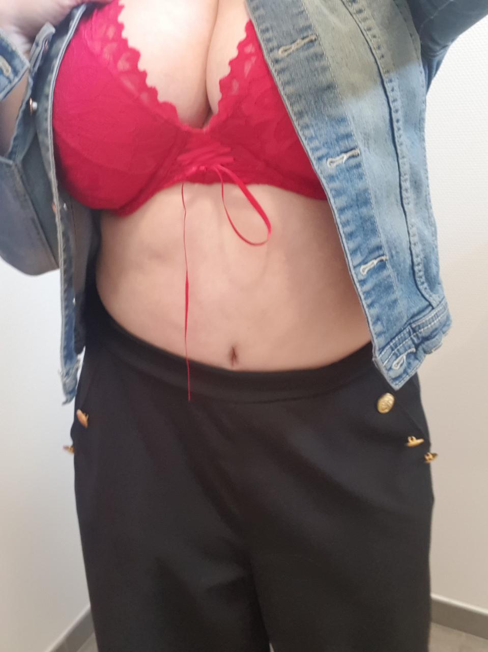 Emymilf's media