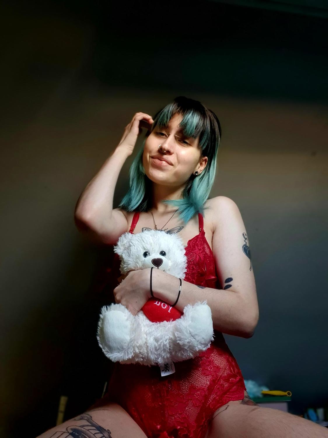 Enbyslut's media