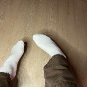 Enzohootfeet's media