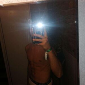 Eros_apollon_'s media
